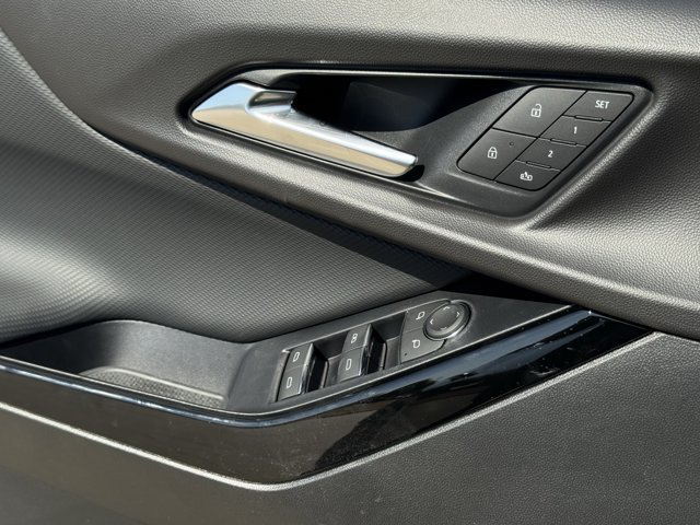 2027 Chevrolet Equinox RS - Photo 19