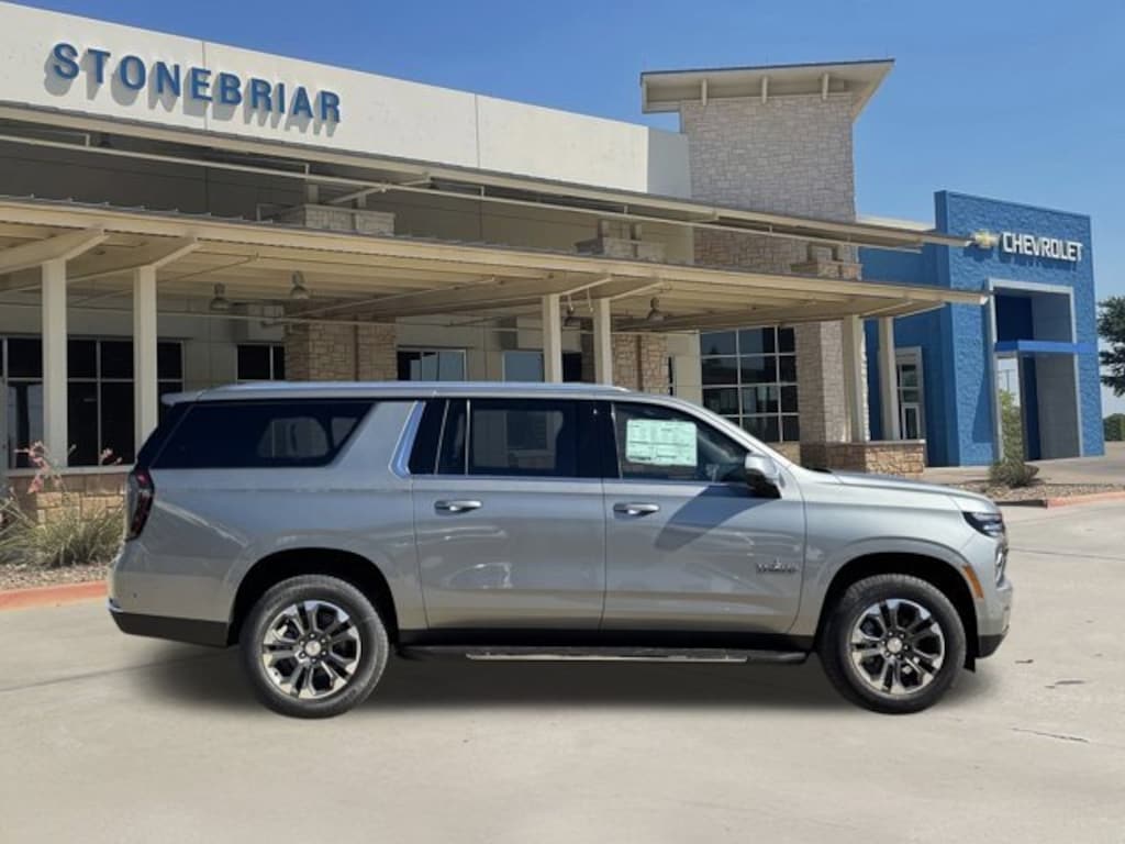 New 2026 Chevrolet Suburban LT SUV