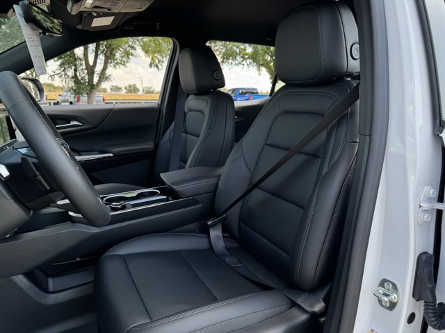 2027 Chevrolet Equinox LT - Photo 22