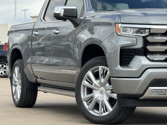 2026 Chevrolet Silverado 1500 High Country - Photo 3