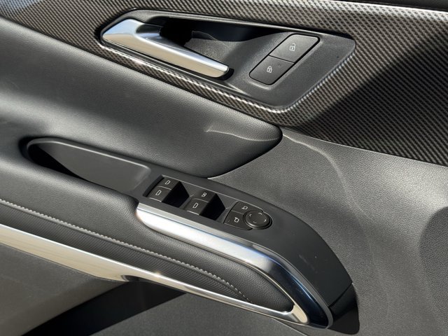 2027 Chevrolet Traverse Z71 - Photo 18