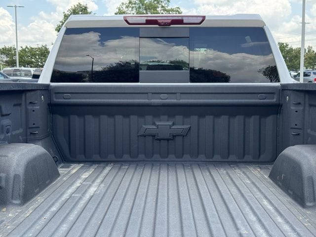 2025 Chevrolet Silverado 1500 LTZ - Photo 32