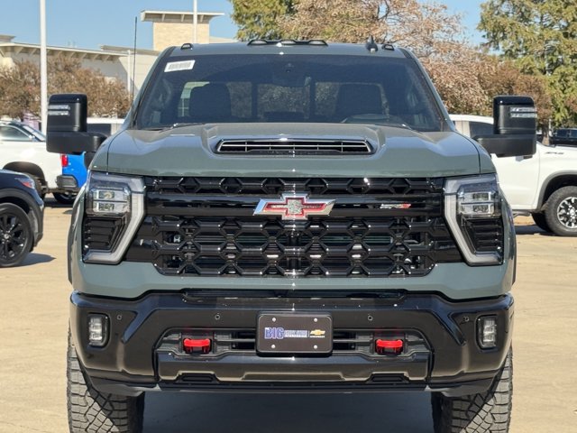 2026 Chevrolet Silverado 2500 HD ZR2 - Photo 8