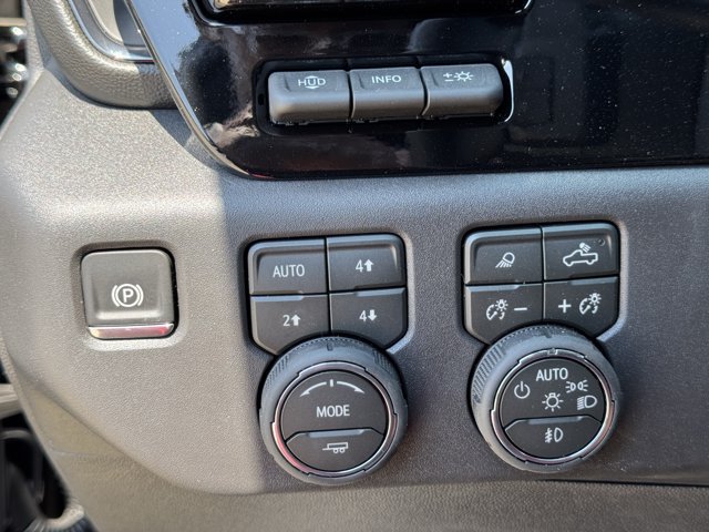 2026 Chevrolet Silverado 1500 ZR2 - Photo 18