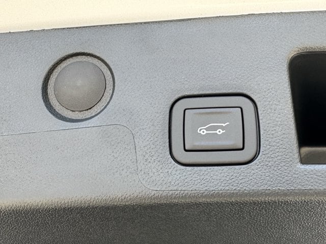 2027 Chevrolet Equinox LT - Photo 26