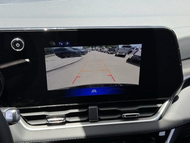 2027 Chevrolet Equinox LT - Photo 14