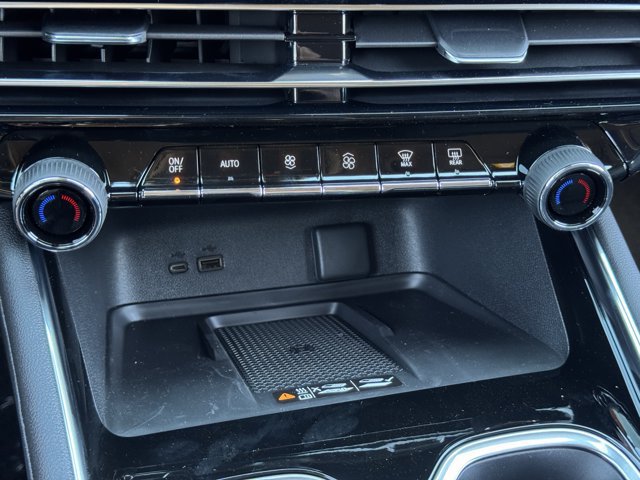 2027 Chevrolet Traverse LT - Photo 14