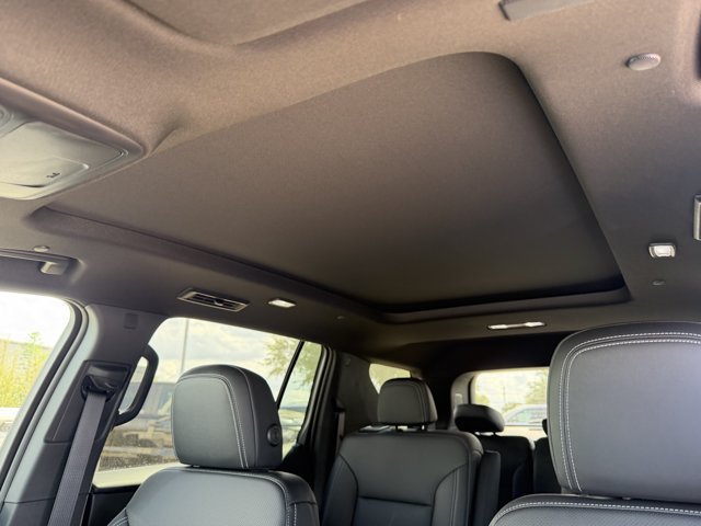 2027 Chevrolet Traverse LT - Photo 23