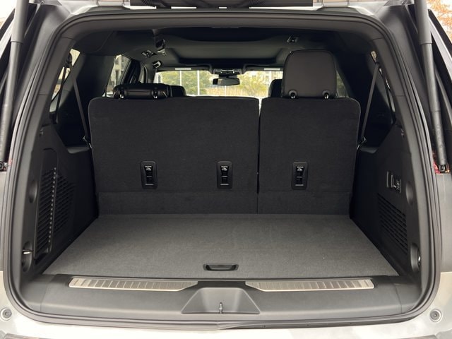 2026 Chevrolet Suburban Premier - Photo 27