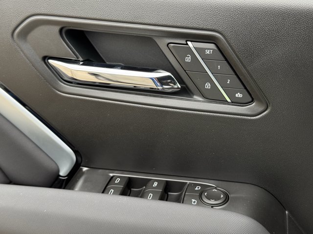 2026 Chevrolet Colorado Z71 - Photo 19