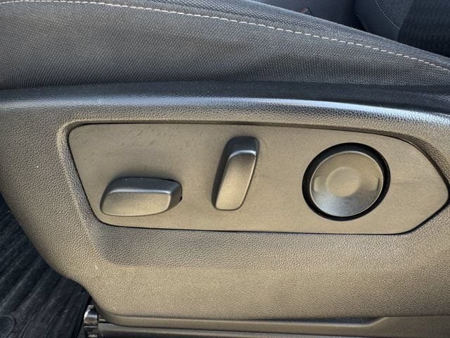 2022 Chevrolet Silverado 1500 LT - Photo 27