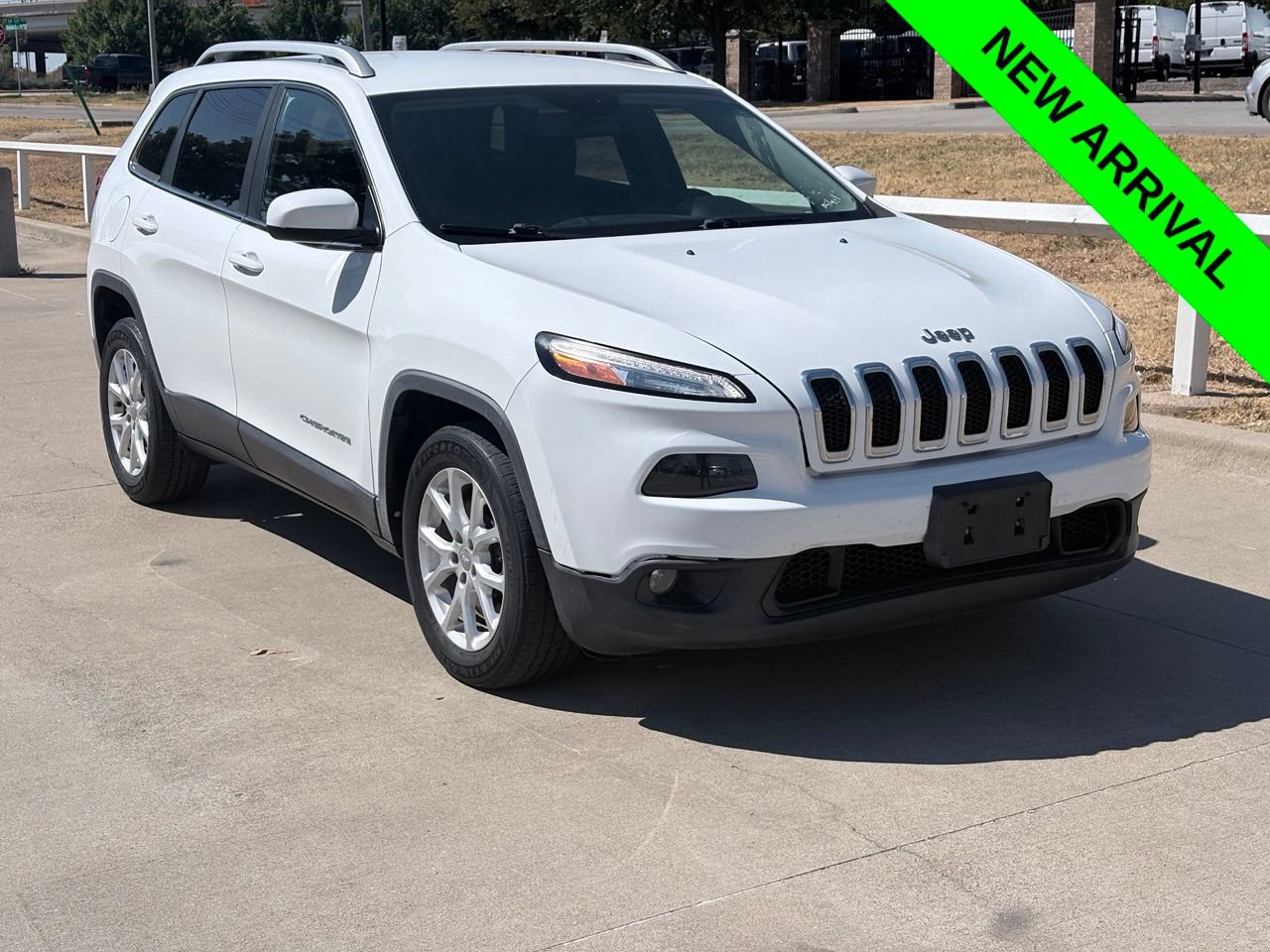 2018 Jeep Cherokee Latitude FWD photo