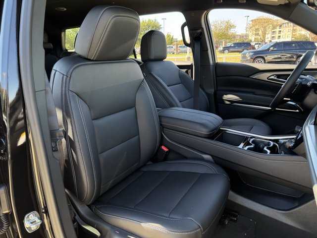 2027 Chevrolet Traverse LT - Photo 23