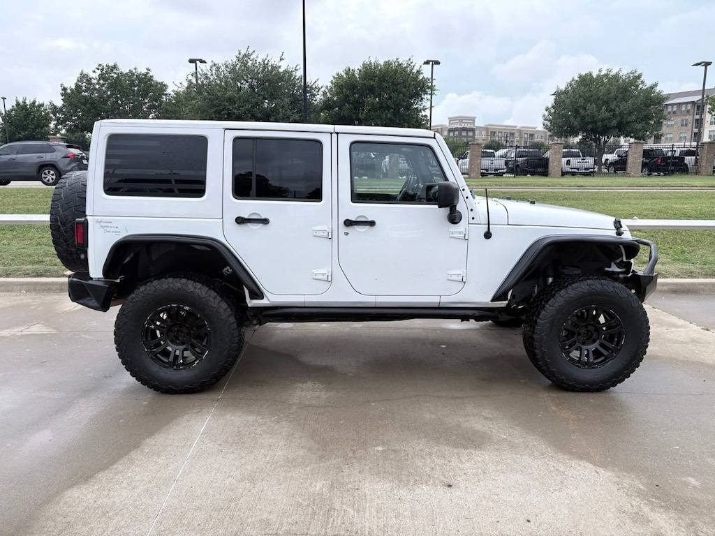 Used 2014 Jeep Wrangler Unlimited Sport SUV
