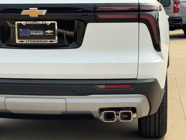 2027 Chevrolet Traverse LT - Photo 7