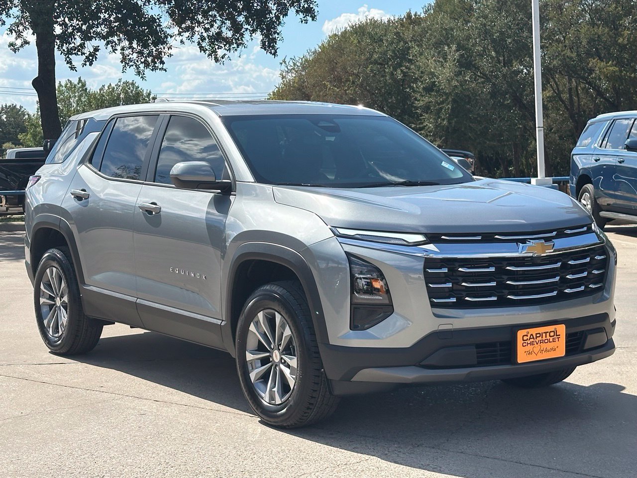2027 Chevrolet Equinox LT - Photo 7
