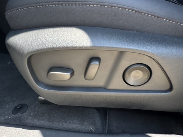 2027 Chevrolet Equinox LT - Photo 22