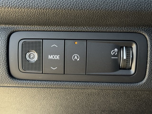 2027 Chevrolet Traverse LT - Photo 18