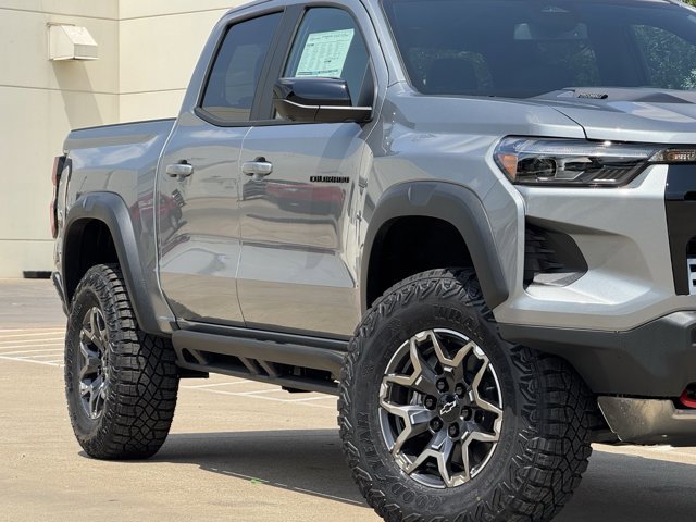 2026 Chevrolet Colorado ZR2 photo 3