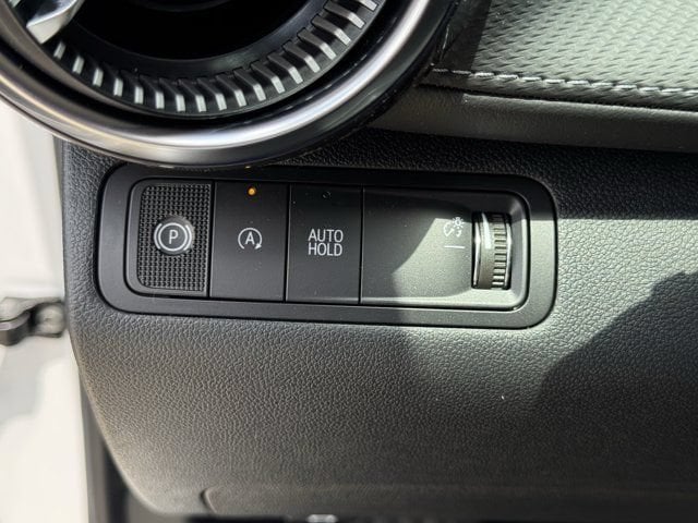 2027 Chevrolet Equinox LT - Photo 20