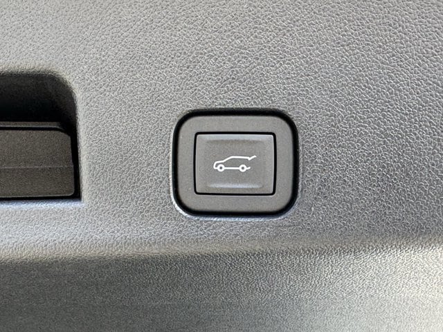 2027 Chevrolet Traverse LT - Photo 26