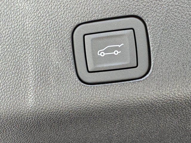 2026 Chevrolet Tahoe Z71 - Photo 28