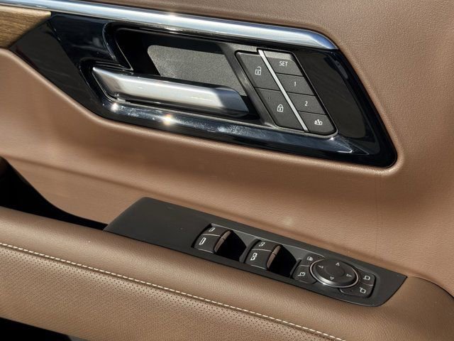 New 2026 Polar White Tricoat Chevrolet High Country image 19