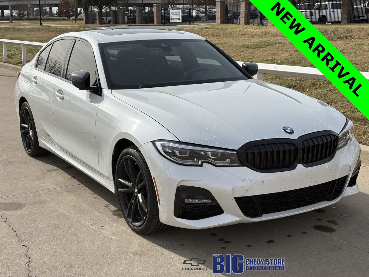 2021 BMW 3 Series 330e's photo