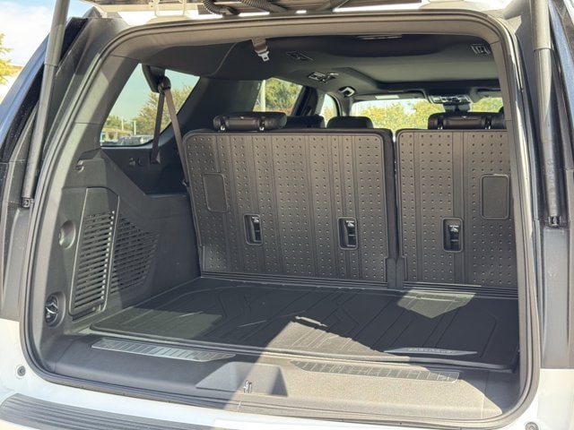 2026 Chevrolet Suburban Z71 - Photo 27