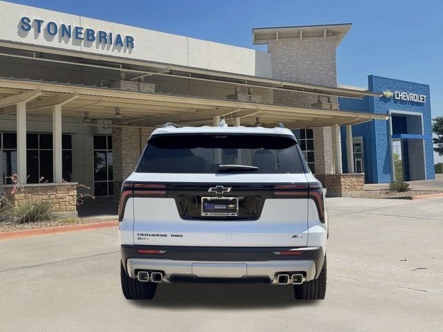 2027 Chevrolet Traverse Z71 - Photo 6