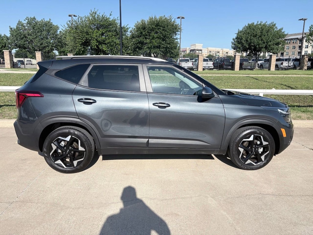Used 2025 Kia Seltos S SUV