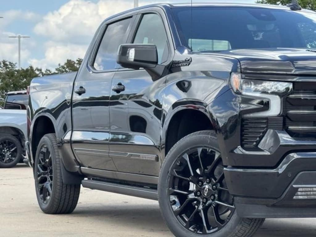 New 2026 Chevrolet Silverado 1500 High Country Truck Crew Cab