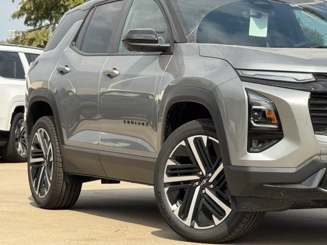 2027 Chevrolet Equinox RS - Photo 3