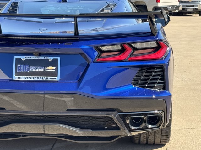 2027 Chevrolet Corvette Stingray 2LT - Photo 8