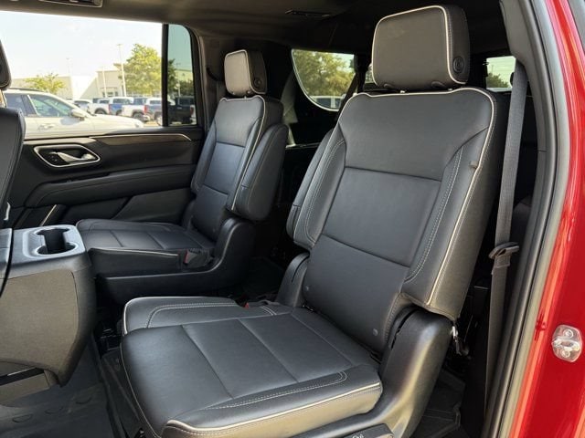 2024 Chevrolet Suburban Premier - Photo 29