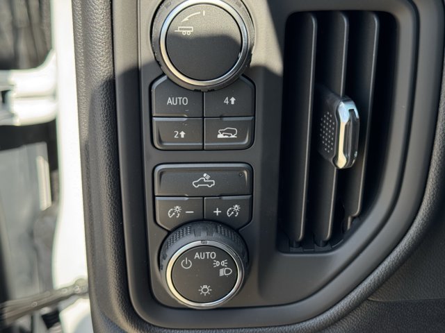2026 Chevrolet Silverado 1500 Custom - Photo 19