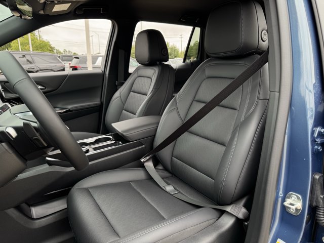 2027 Chevrolet Equinox LT - Photo 21