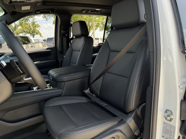 2026 Chevrolet Suburban Z71 - Photo 18