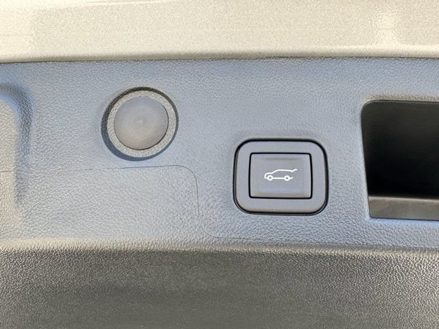 2027 Chevrolet Equinox LT - Photo 27