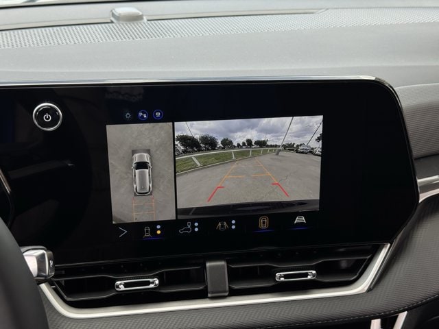 2027 Chevrolet Equinox LT - Photo 14