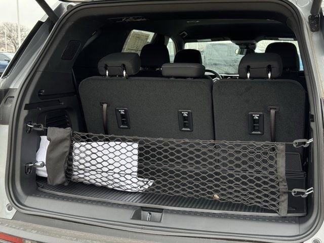 2025 Chevrolet Traverse LT - Photo 26