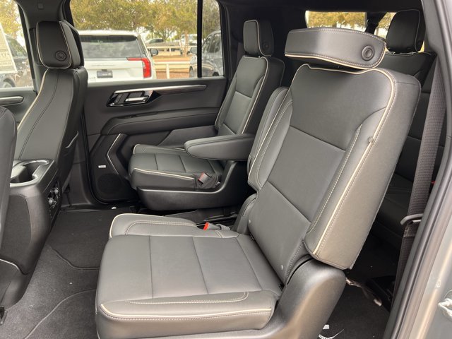 2026 Chevrolet Suburban Premier - Photo 29
