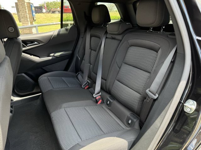2027 Chevrolet Equinox LT - Photo 24