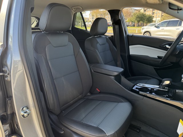 2026 Chevrolet Trax LT - Photo 24