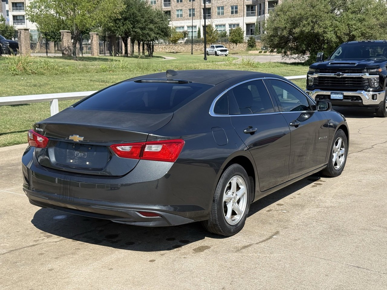 2018 Chevrolet Malibu photo 4