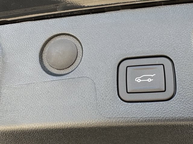 2027 Chevrolet Equinox RS - Photo 26