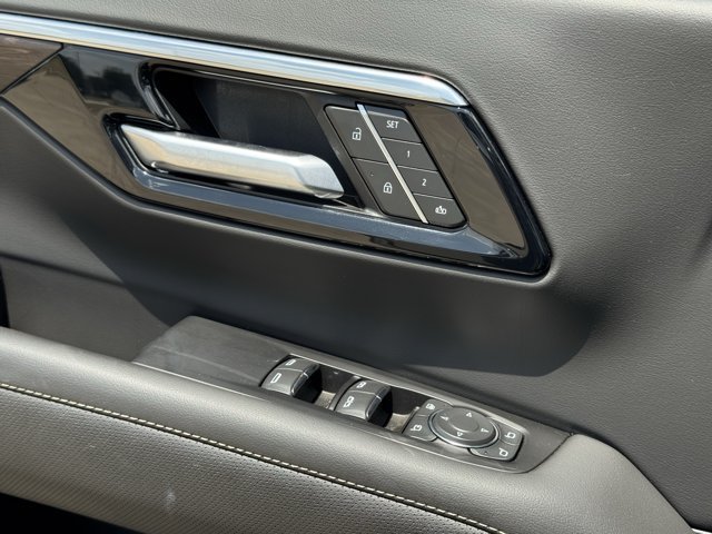2026 Chevrolet Tahoe Premier - Photo 19