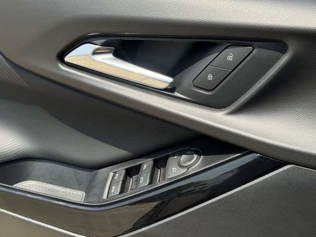 2027 Chevrolet Equinox LT - Photo 20