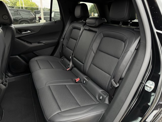 2027 Chevrolet Equinox LT - Photo 23