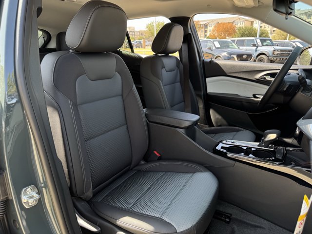2026 Chevrolet Trax LT - Photo 24